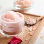 ब्रो स्क्रब में शामिल की जाने वाली सामग्रियां